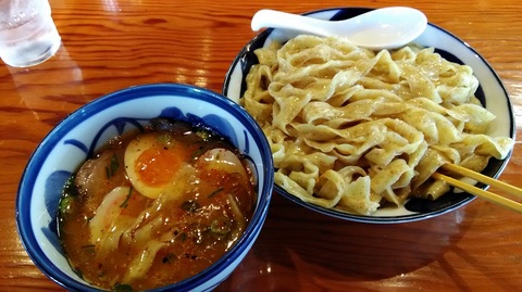 青葉大盛り特製つけ麺(太麺).jpg